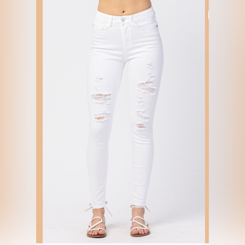 Judy Blue White Distressed Jeans